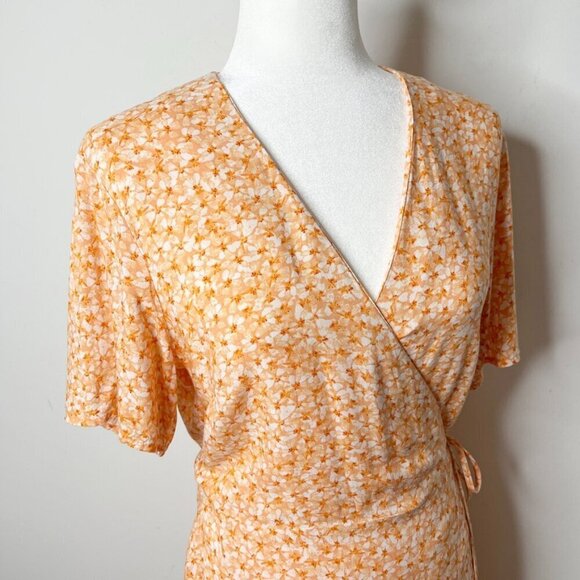 H&M Women's Wrap Dress Size S Orange Floral Print Short Sleeve V-Neck Crossover - Picture 3 of 10